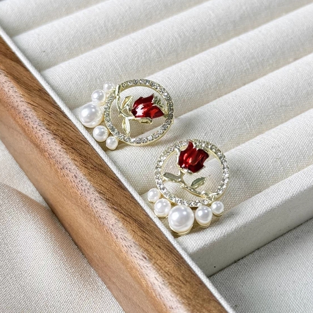 NEW Red Rose & Faux Pearl Stud Earrings Vintage Glamour Floral Jewelry